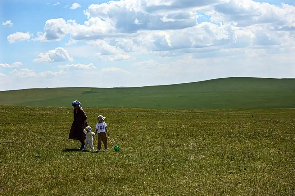 城事|呼伦贝尔19.5℃清凉“出圈”,感受夏日的山水图卷