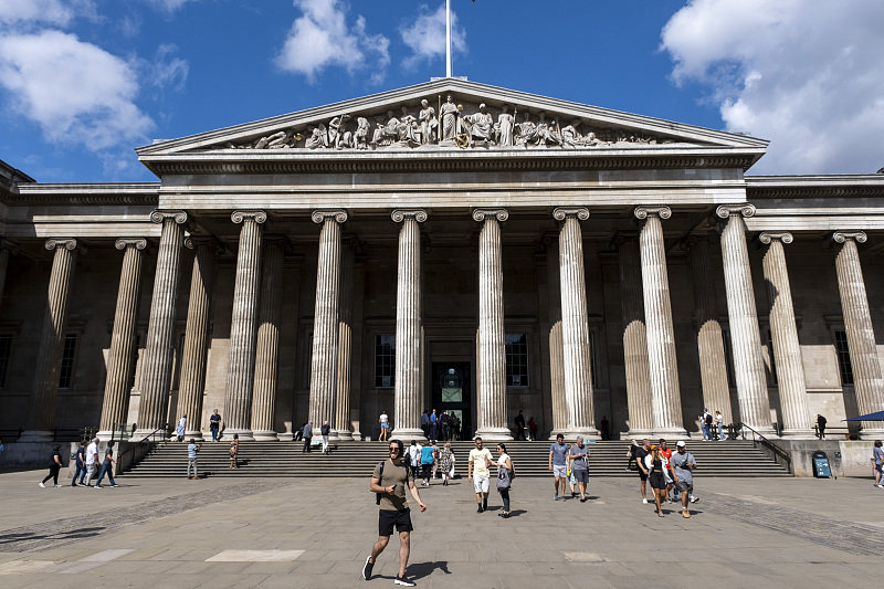 预约暑假出境游上新多 跟团和自由行混搭可行吗?