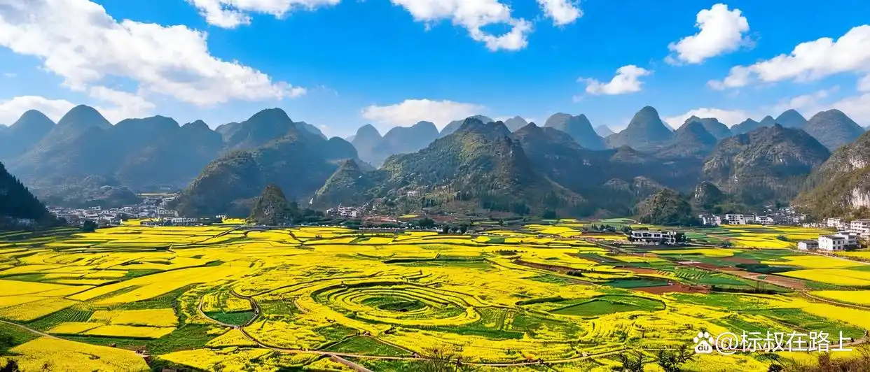 人生必打卡！春节带娃奔赴贵州万峰林，邂逅中国最早油菜花海！