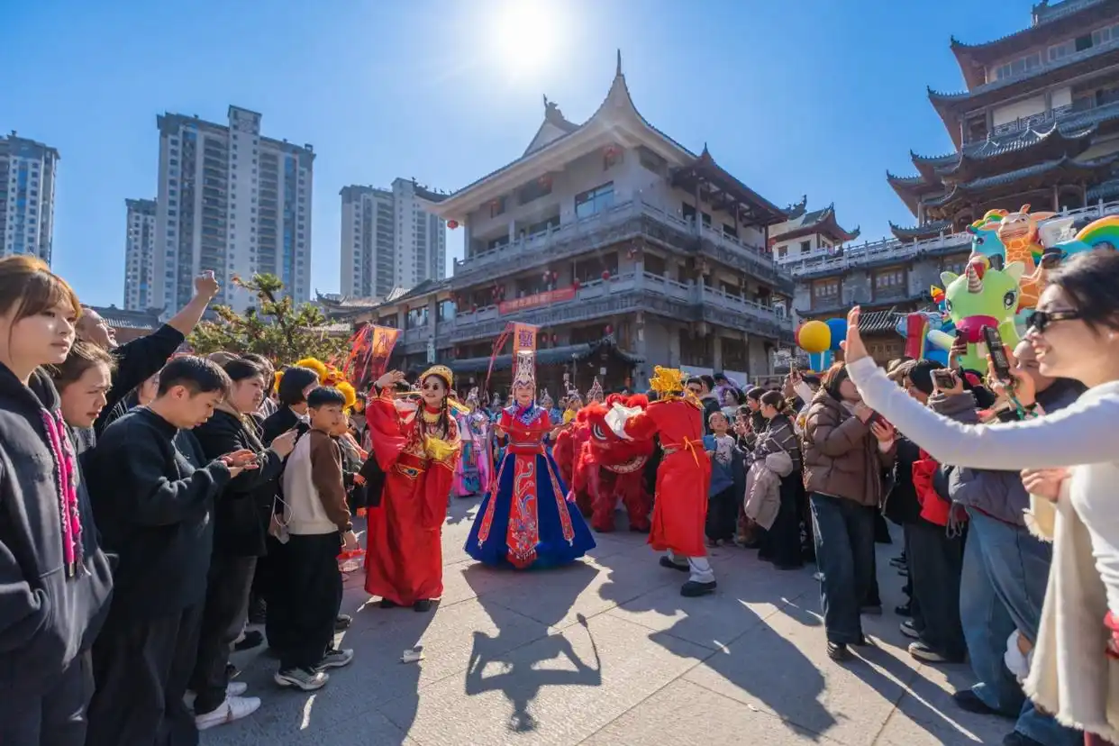 畲乡景宁沉浸式互动“玩”出消费热 沉浸式互动“玩”出消费热
