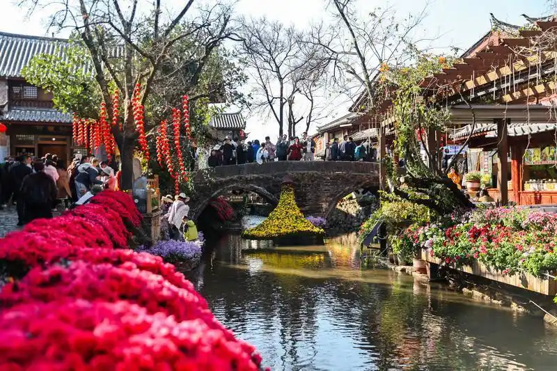 丽江古城马年新春喜迎“开门红” 单日接待游客量创历史新高