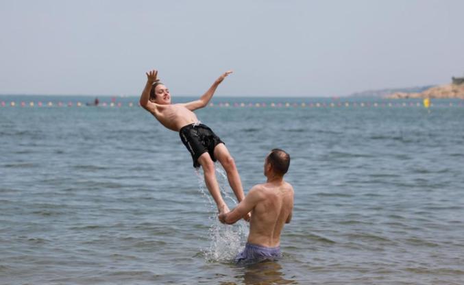 爱上威海！俄罗斯游客云集高新区