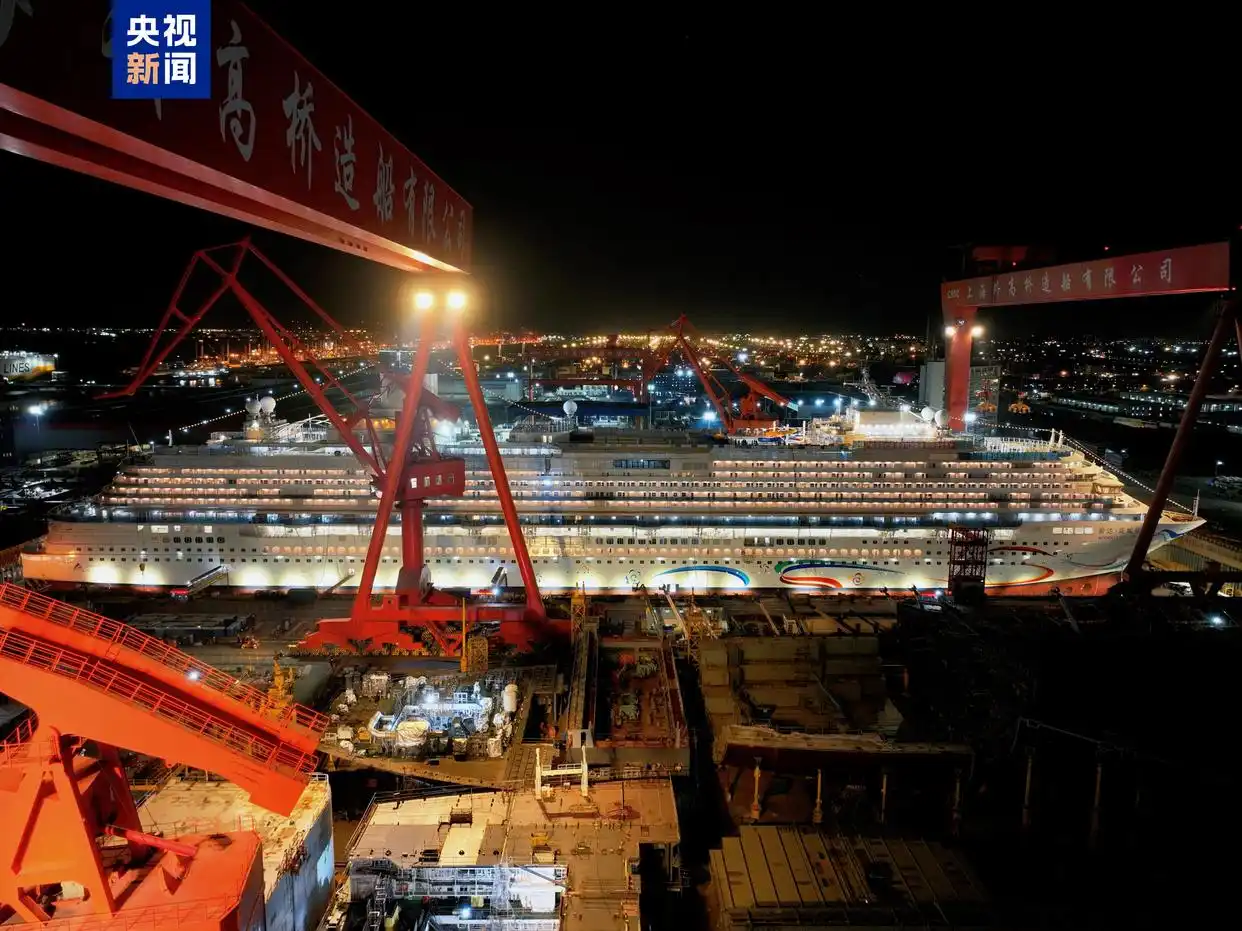 第二艘国产大型邮轮“爱达·花城号”计划3月中旬完成出坞
