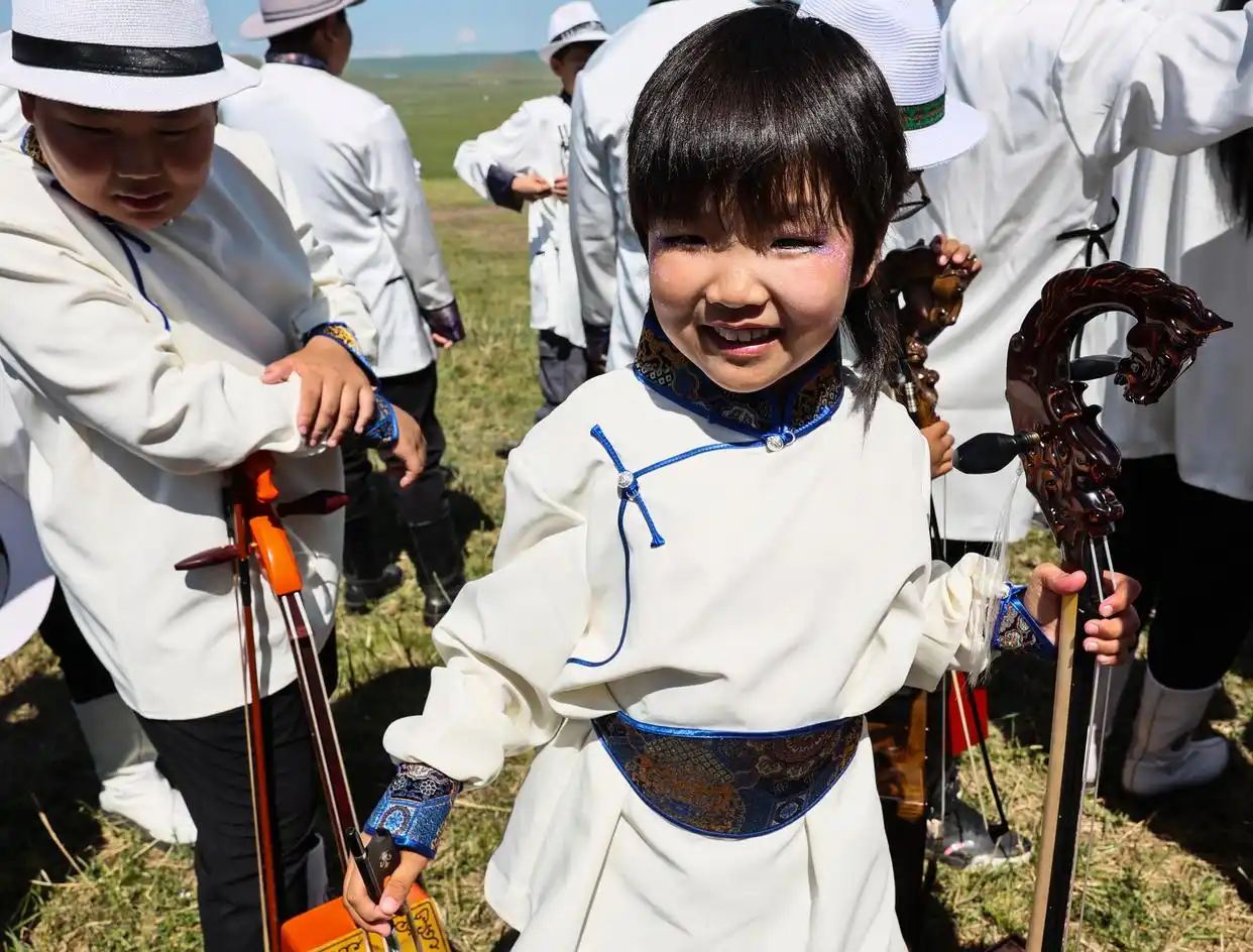 第二届内蒙古呼伦贝尔大草原文化旅游节开幕