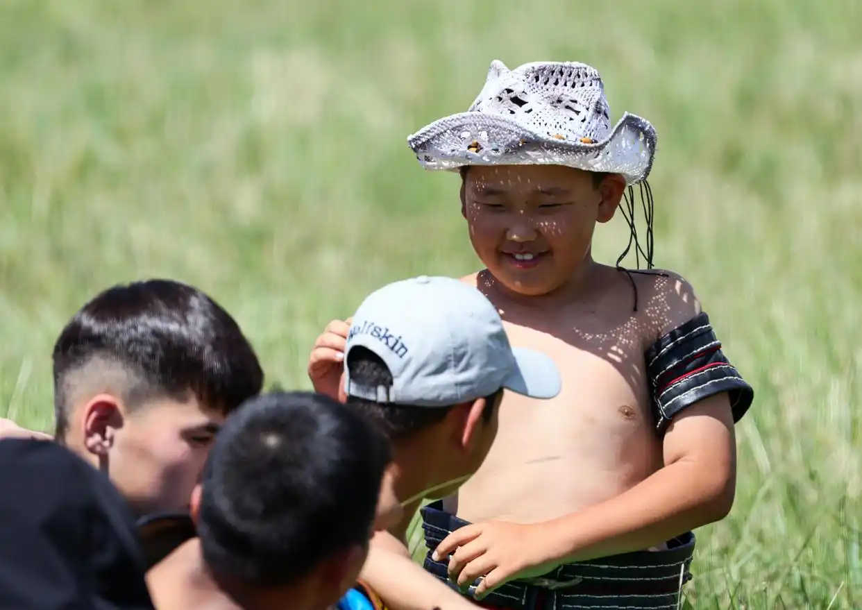 第二届内蒙古呼伦贝尔大草原文化旅游节开幕