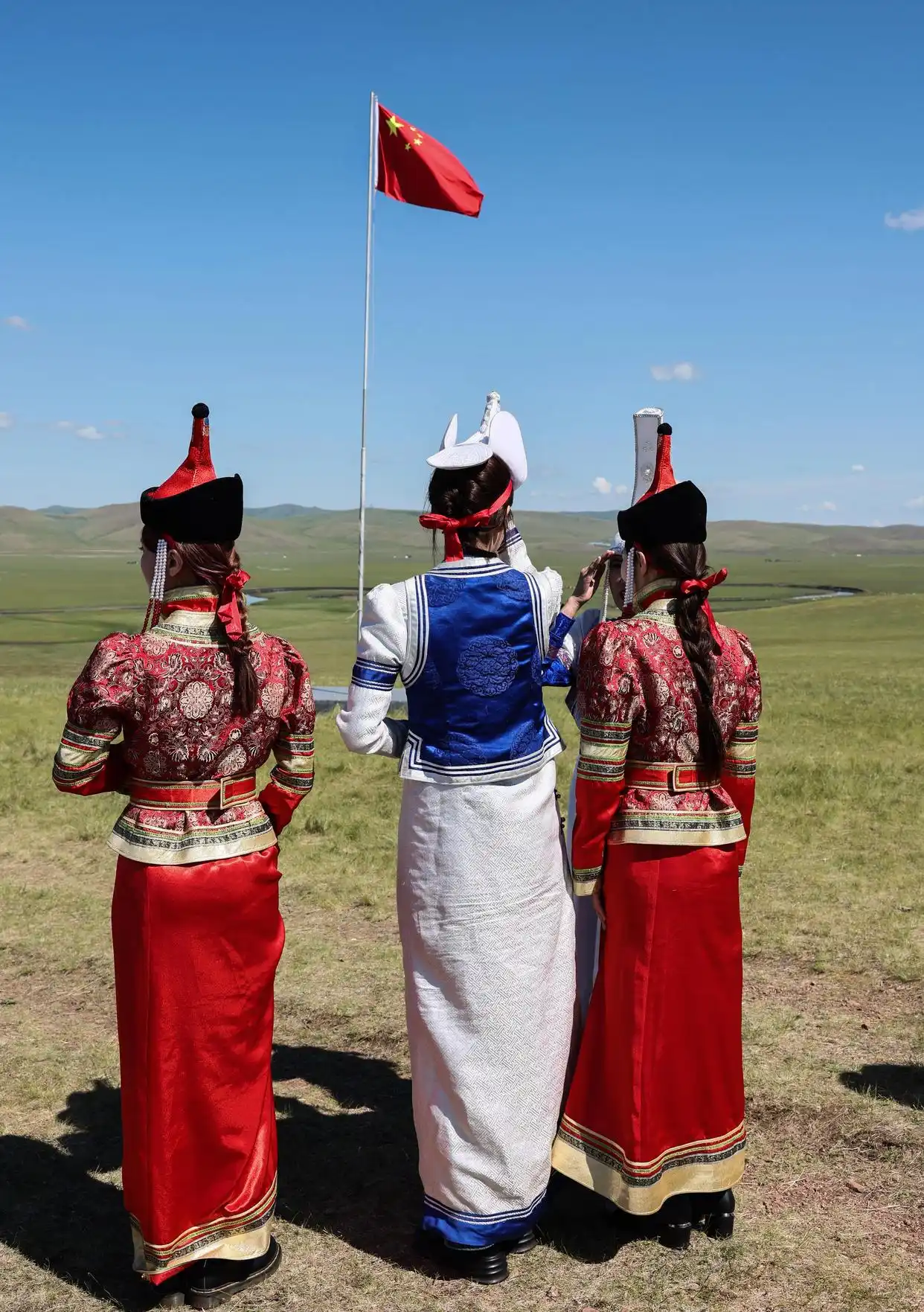 第二届内蒙古呼伦贝尔大草原文化旅游节开幕