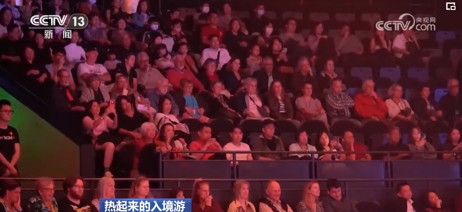 热门景区“挤”满外国游客 小众乡村、高科技景点成“打卡”新选项