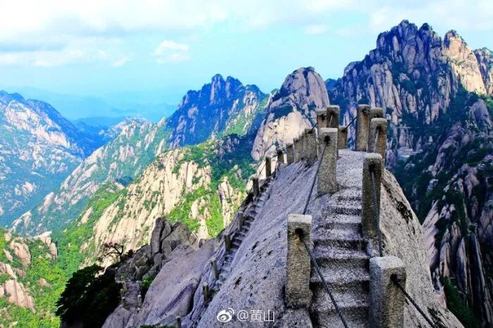 这12天，黄山市17家景区对全国18岁及以下游客免门票