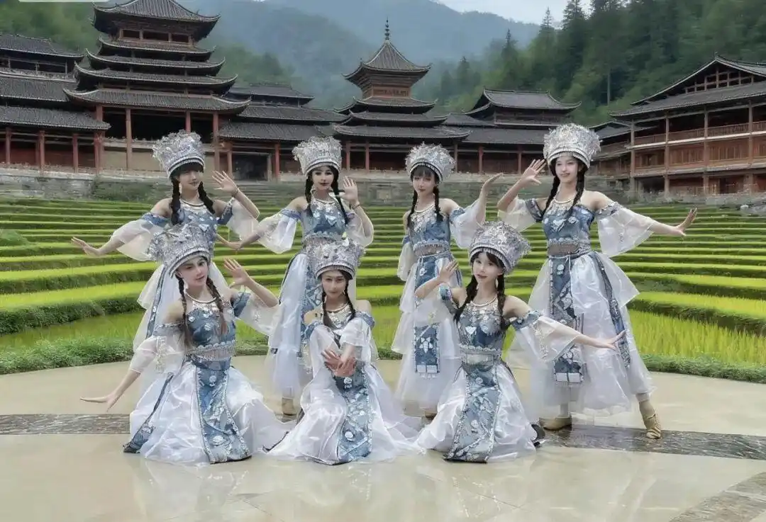 99元不限次畅玩！清明假，富华游乐园“花花世界”等你来撒欢