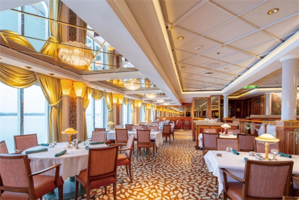 乘豪华邮轮赴南洋之约！9天8晚三国风情慢游