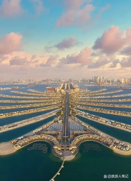 卡塔尔和迪拜到底谁更有钱?一场波斯湾畔的“神仙打架”,看看谁才是波斯湾真正的“钞能力者”