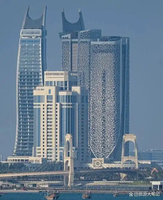 卡塔尔和迪拜到底谁更有钱?一场波斯湾畔的“神仙打架”,看看谁才是波斯湾真正的“钞能力者”