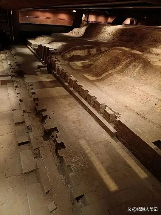 十三朝古都,10个能让你真正读懂洛阳的地方,五千年的故事,就藏在那些石窟里、寺庙中、博物馆的展柜内