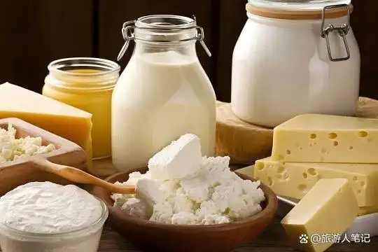 呼和浩特真正的地道，就藏在那十样你非尝不可的小吃里，吃一口，就能懂这座城