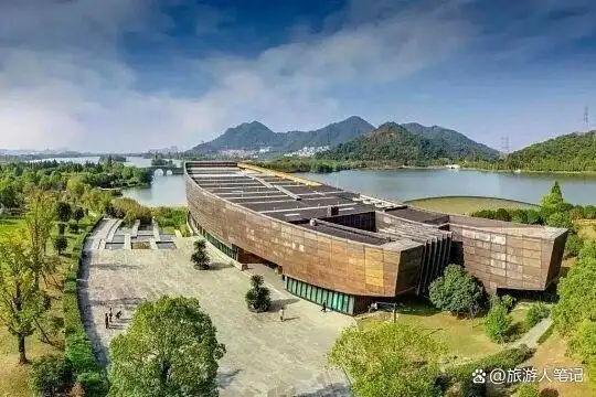 在跨湖桥遗址中，一个比华夏文明起点还早3000年的秘密，这座遗址，距今8000年！