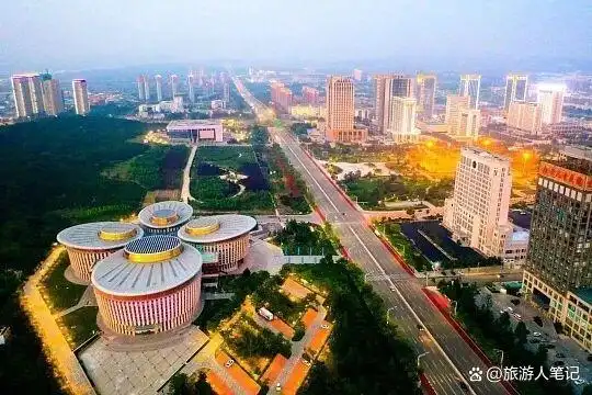 中国最宜居的沿海小城，究竟在哪？是气候？是物价？是医疗？是交通？还是那份“说不清为什么，就是觉得舒服”的感觉？