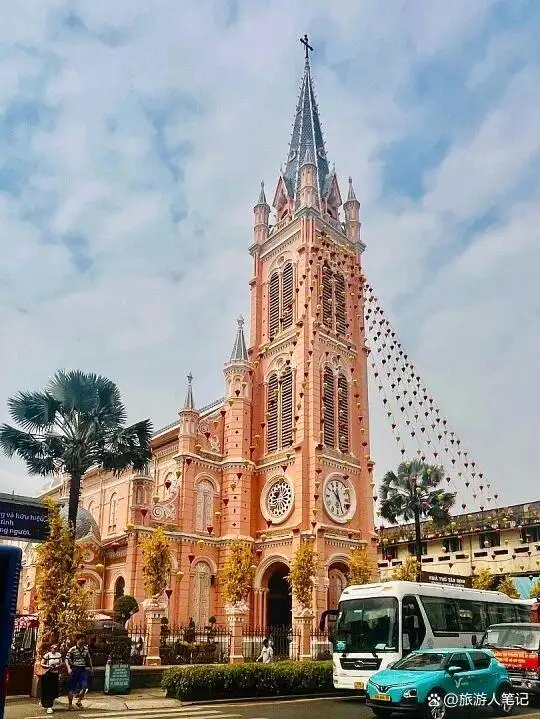 越南人一直以为胡志明市是小上海，直到亲自去了一趟，才发现错得离谱这事儿