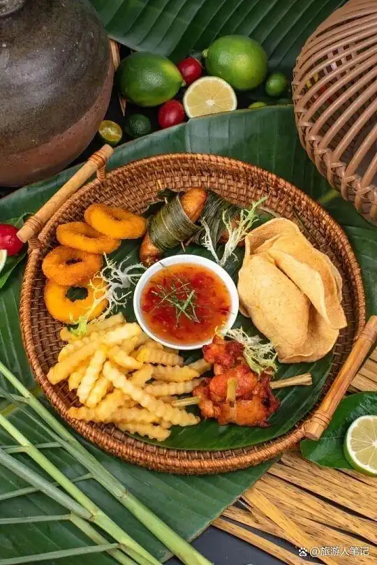 菲律宾8大街头小吃，敢吃到第3种算你牛！在这个国家，最真实的不在五星酒店，而在冒着烟的塑料小推车边