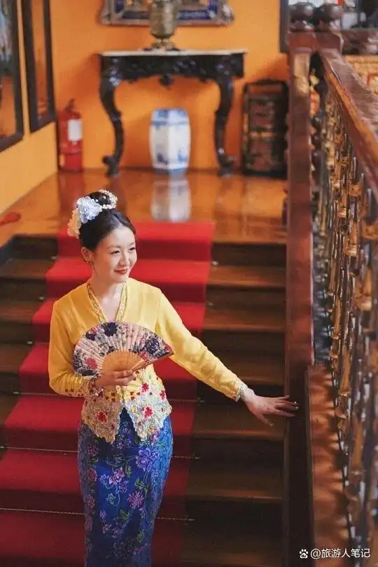马来西亚人的脸,为什么和中国人长得不像?它的底色是古南方人的迁徙,上层是华人和印度人的定居,边缘是殖民者的烙印