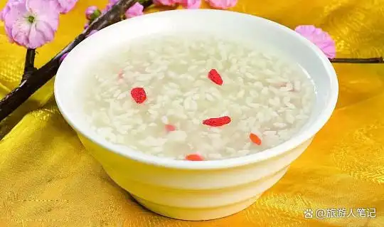 武汉的十种小吃味道,一部江湖,每一种食物背后,都站着这座城市百年来风风火火的魂