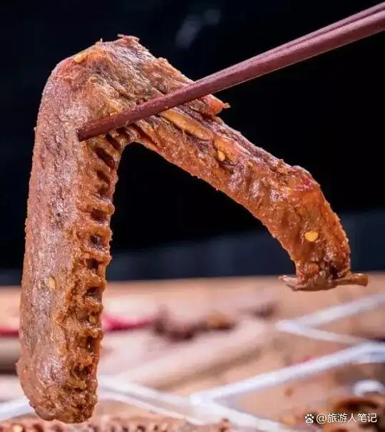 武汉的十种小吃味道,一部江湖,每一种食物背后,都站着这座城市百年来风风火火的魂