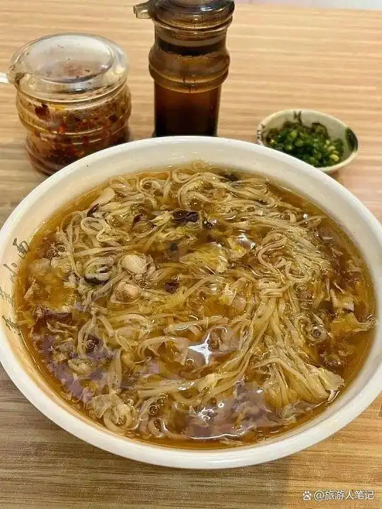 山东烟台“8大名小吃”，这座北纬37度的海滨城市，吃一口，就能懂这座城