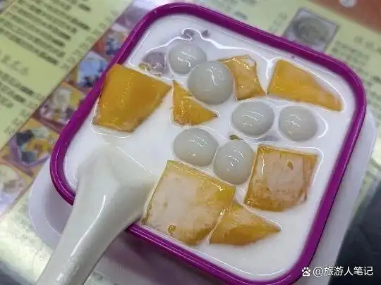 香港10大名小吃,吃一口,就能懂这座城,蹲在街边吃一口刚出锅的小吃,你会触到这座城真正的心跳