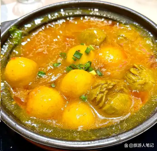 香港10大名小吃,吃一口,就能懂这座城,蹲在街边吃一口刚出锅的小吃,你会触到这座城真正的心跳