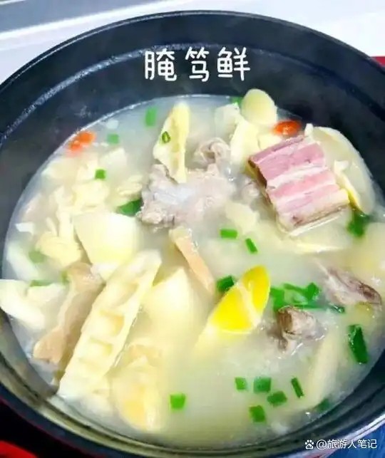 在上海住久了才发现,最好吃的不是生煎小笼,而是这10样,每一口都是海派灵魂