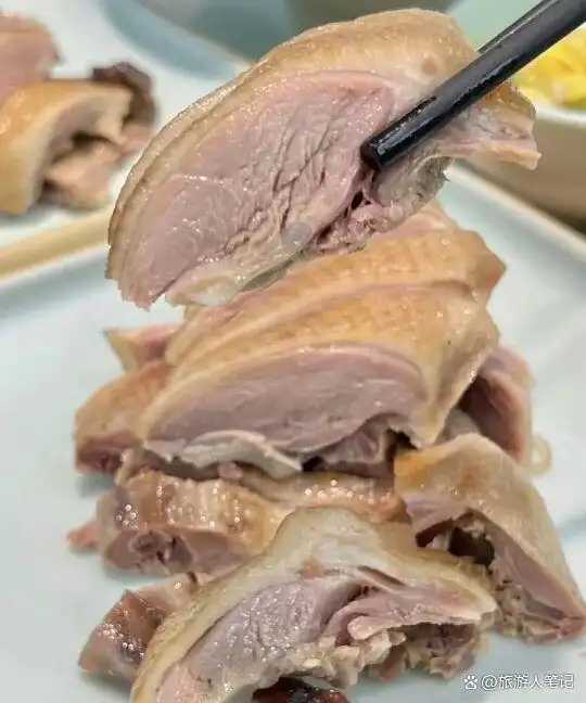 南京六大经典名菜,吃过四种才算不虚金陵之行,拿着这份菜单去点菜,老板都得高看你一眼