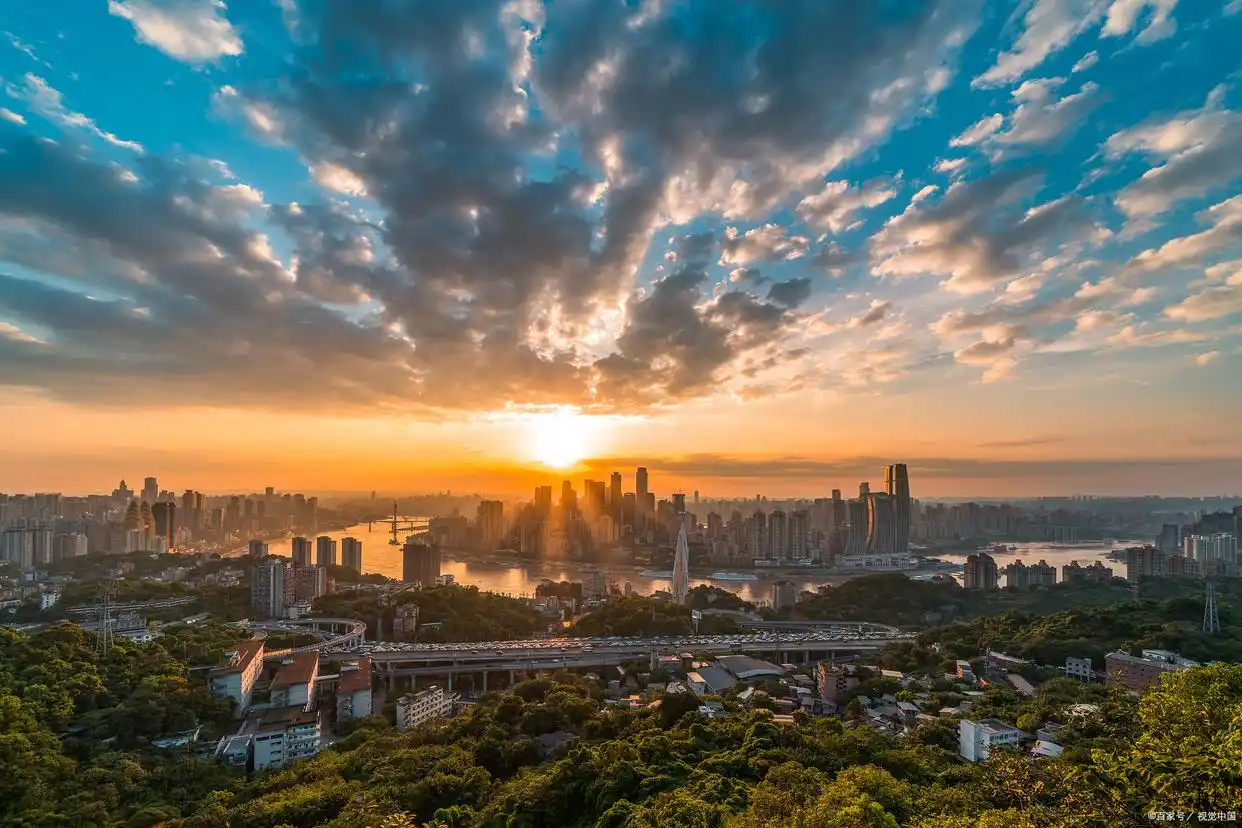 2026重庆渝东南避暑全攻略:黄水+摩围山+小南海,自驾不绕路不踩坑