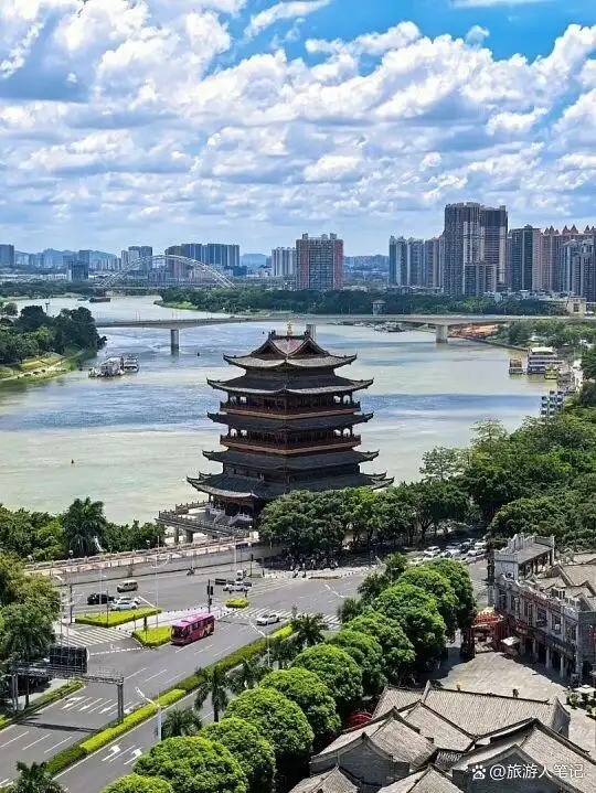 十大火炉城市更新！到底哪些城市才算真正的火炉，不止重庆武汉，夏天旅游千万别盲目冲
