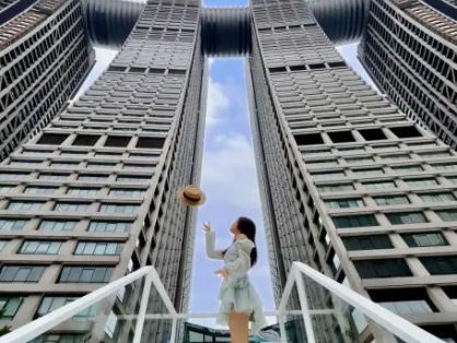 📍重庆4天3晚怎么玩？女生专属攻略 + 避坑指南，人均2k+吃遍酸辣粉/老火锅