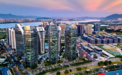 推进文旅融合，打造海滨城市山水城市