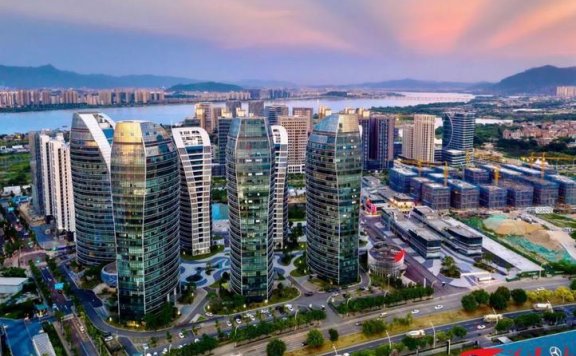 推进文旅融合，打造海滨城市山水城市