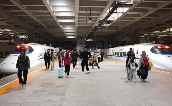 刘若英演唱会今起在武汉连唱三天！武铁开通“歌迷返程专列”