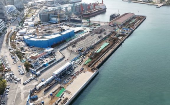 青岛国际邮轮港区二号码头及配套工程16号泊位主体结构完工