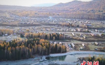 新疆喀纳斯景区年累计接待游客首次突破千万