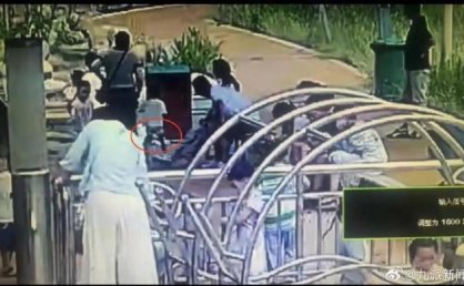 女子称女儿游乐园触电昏倒住院9天 家长与园方各执一词