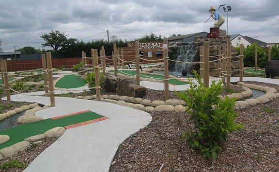 令人眼花缭乱的展示：英国顶级旅游景点