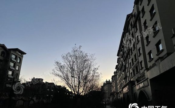 未来三天北京以晴为主昼夜温差大 今天夜间能见度下降有轻雾