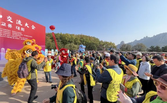 让境外游客在山东畅游