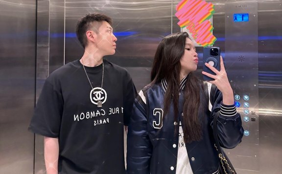 赵本山女儿球球澳洲度蜜月超奢华，坐10万元头等舱，享米其林大餐