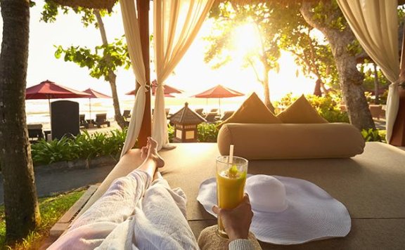 春节出境跟团游产品搜索量猛涨6倍，明年暑期或迎出入境高峰