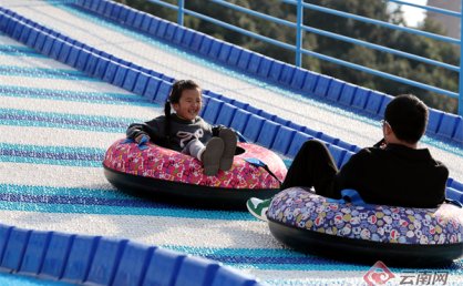 【组图】周末短途游升温 安宁市太平新城“微度假”项目受青睐