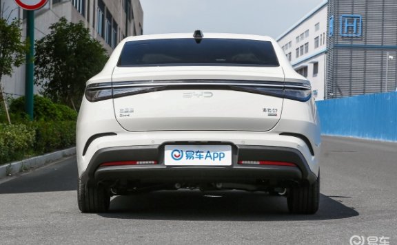 适合自驾游的“廉价”自主中型车，156马力6.9破百