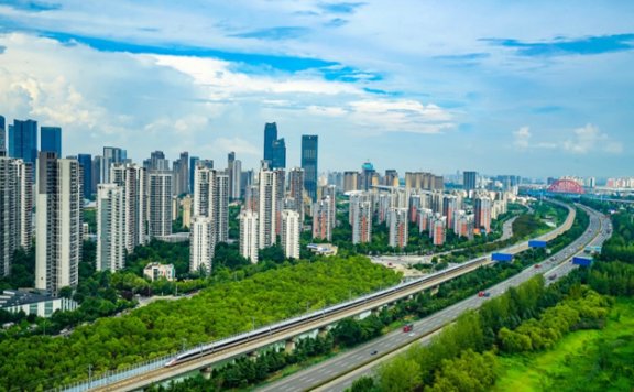 创历史新高！长三角铁路2025年旅客发送量突破9亿人次