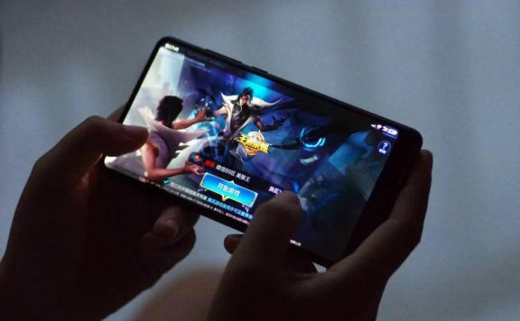 “游戏陪玩”新契机：带动新消费 促进新就业