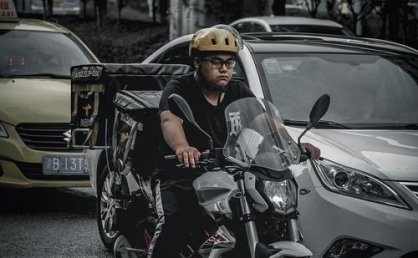 拍小租筑牢骑手租车安全线！合规升级，这些权益保障很贴心！