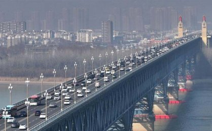 长沙火车站首开春运夜间高铁，输送益阳、常德、张家界西方向夜间客流